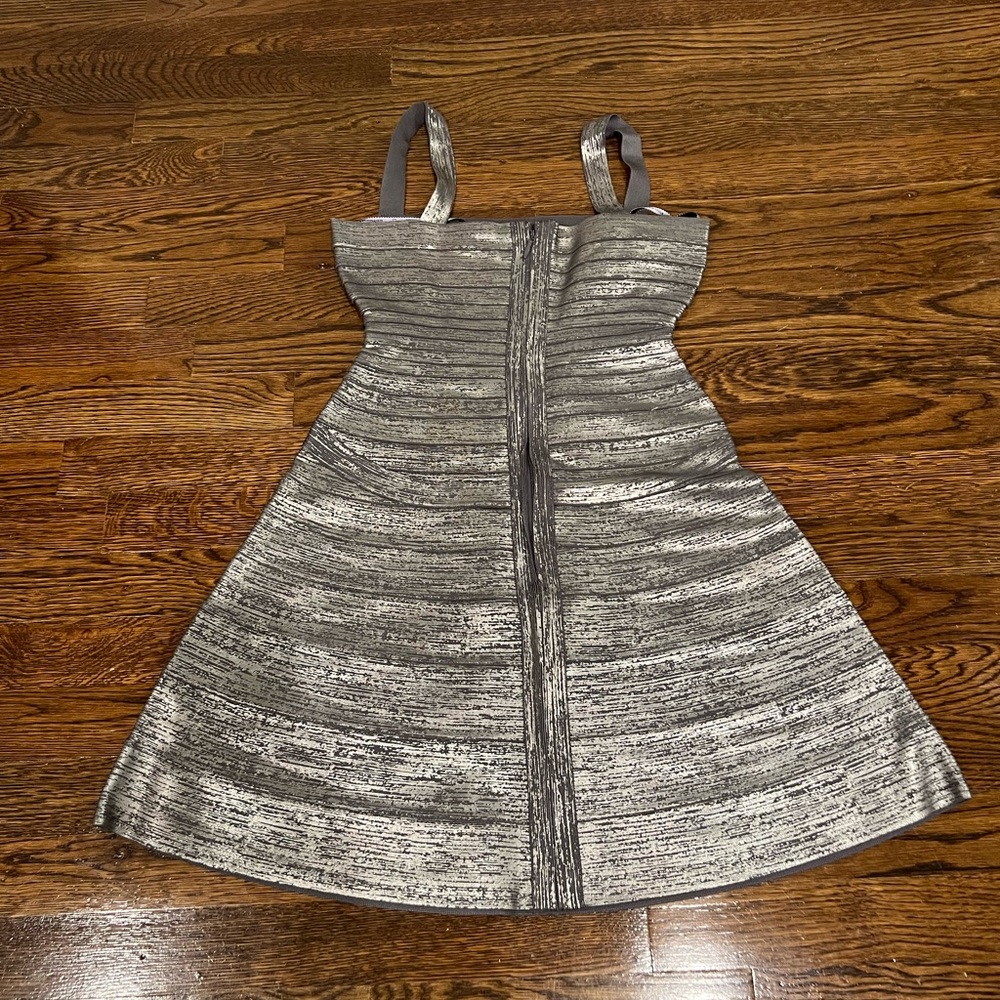 Herve Leger bandage flare dress - Picture 3 of 6